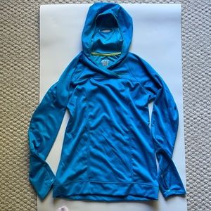 Zoot running/triathlon top.  Light blue with lime green stitching